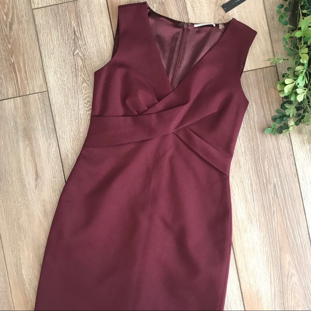 NWT Tahari burgundy sheath dress